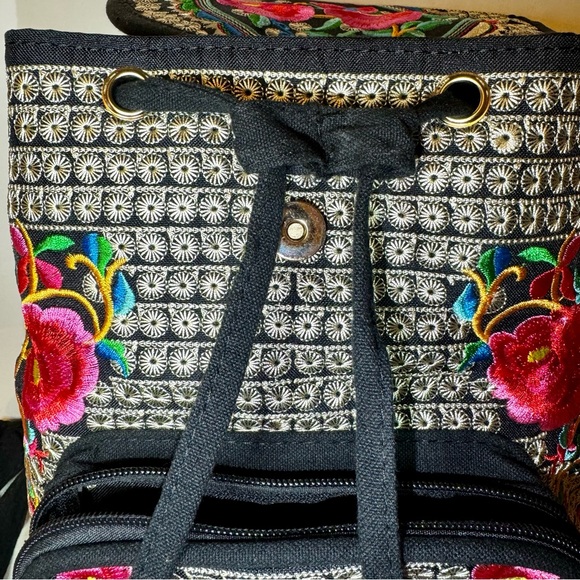 Unique Flowery Backpack - one of a kind - Picture 9 of 15